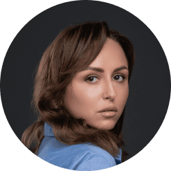 Алена Тараканова 