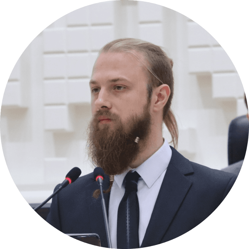 Александр Яров