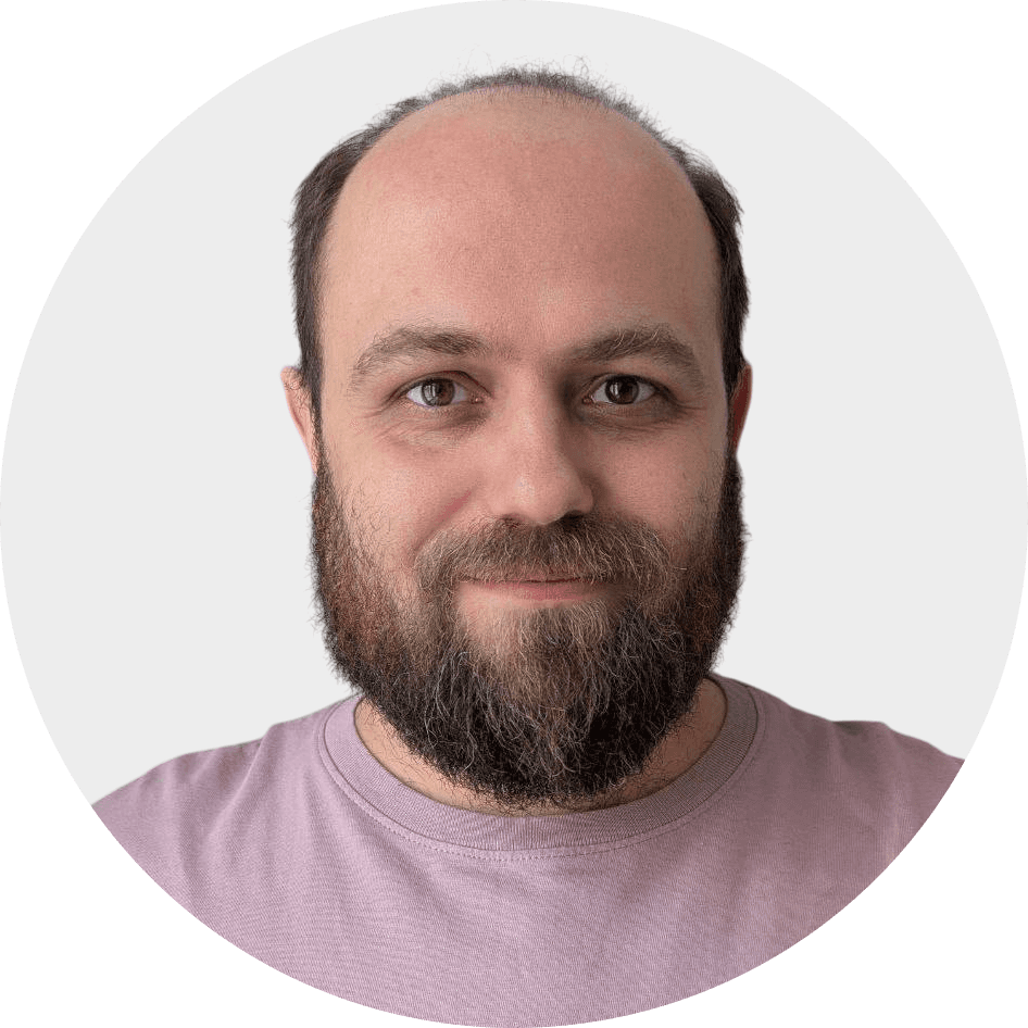 Олег Волков