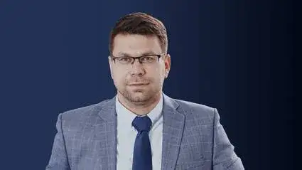                              Антон Иванов                           , Генеральный директор