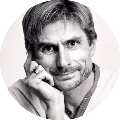 Михаил Рыбаков